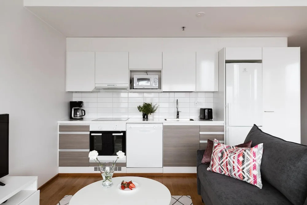 SleepWell Apartments Itäkeskus, direct metro to city center and bus to airport