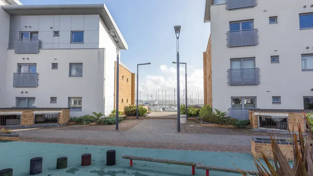 Coxswains Cabin - Moments from Hamworthy Beach and Park