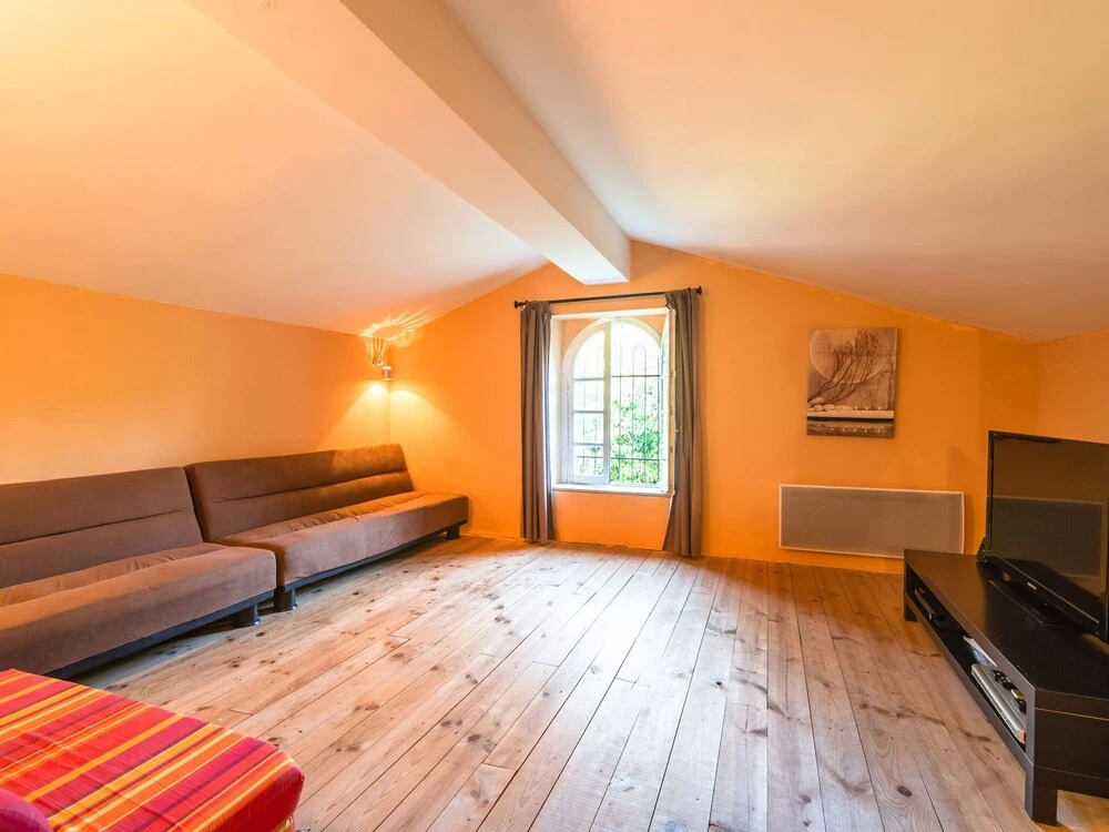 Stone House St Denis with Pool & Views