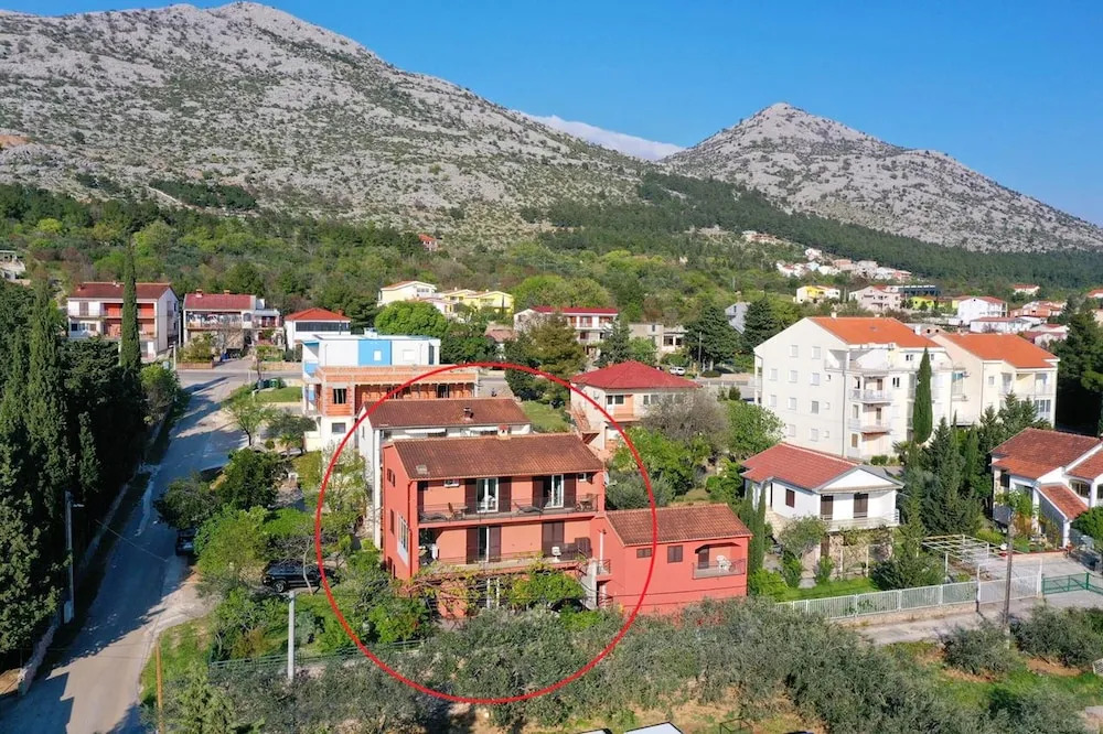 Studio in Starigrad, With Wonderful sea View, Furnished Balcony and Wifi Near the Beach