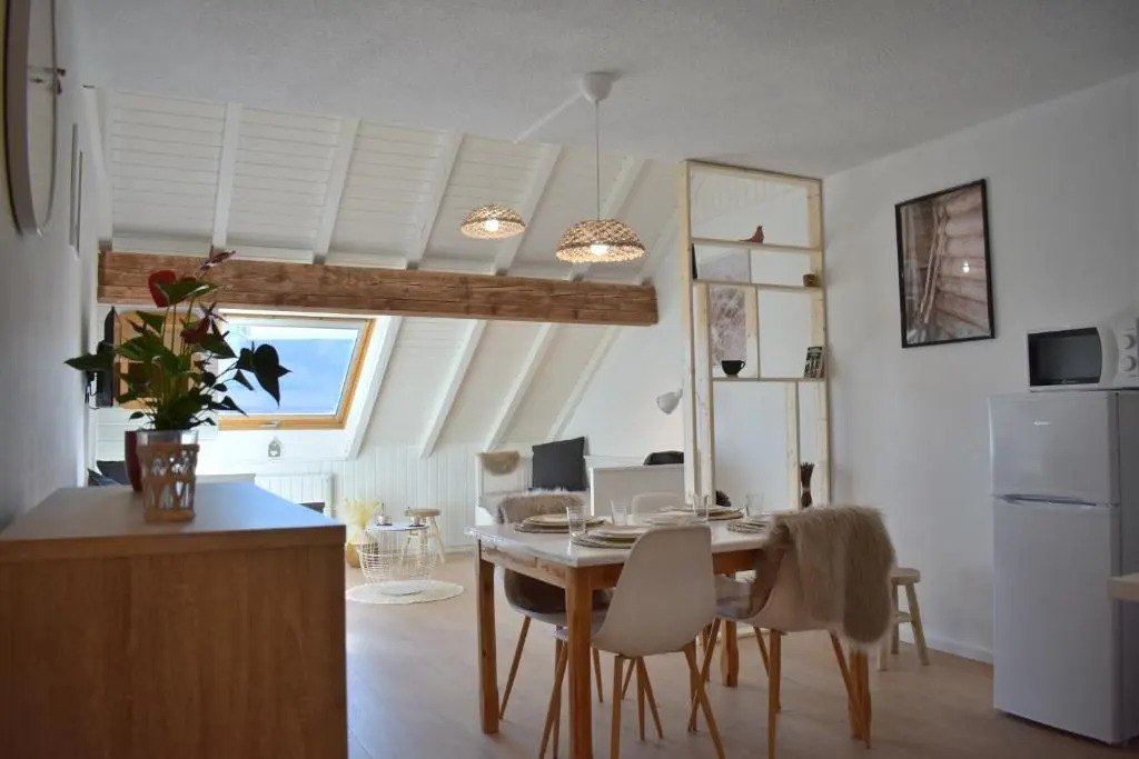 bel appartement dans la montagne, L'orée du Bois
