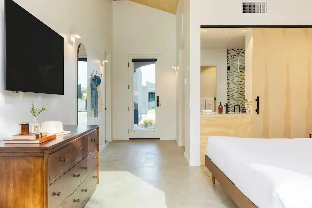 Blackhaus B : 4 Bedroom Suite by Avantstay 4-rooms
