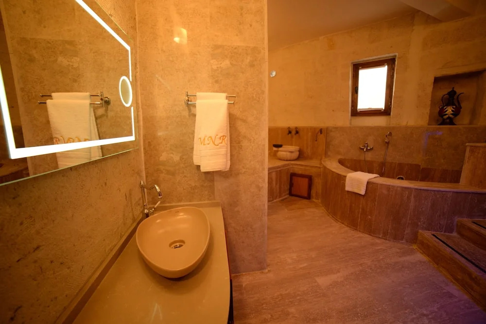 Mnr Cave Cappadoci̇a