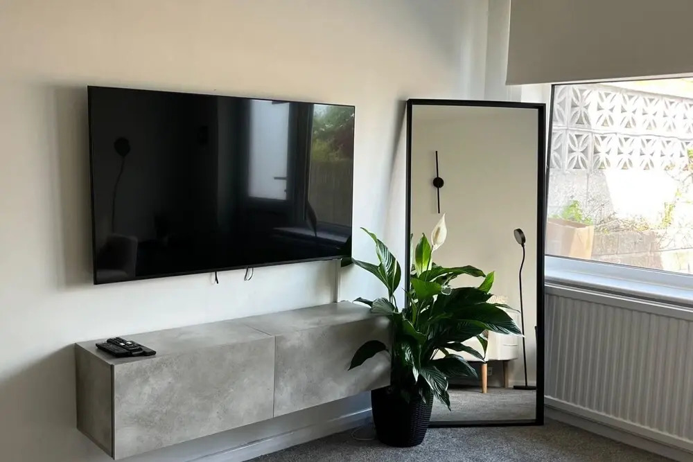 Nottingham 2-bed House, Sleeps 4, Pet Friendly