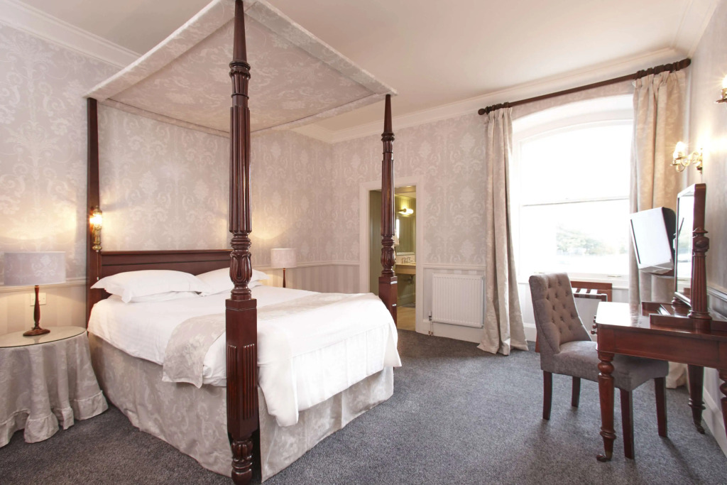 Duke Of Cornwall Hotel