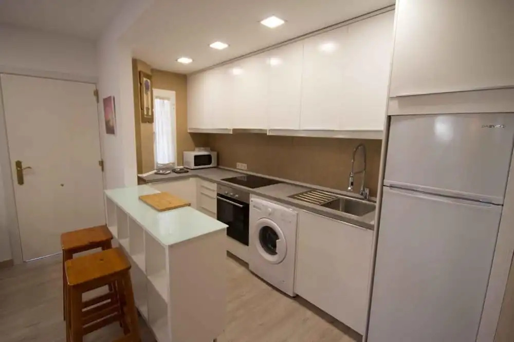 Apartment With one Bedroom in Arroyo de La Miel, Benalmádena Costa, With Wonderful City View and Wifi
