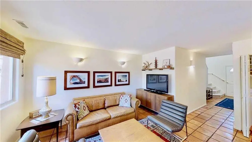 Steel Bender Retreat ~ 3293 3 Bedrooms 2 Bathrooms Condo