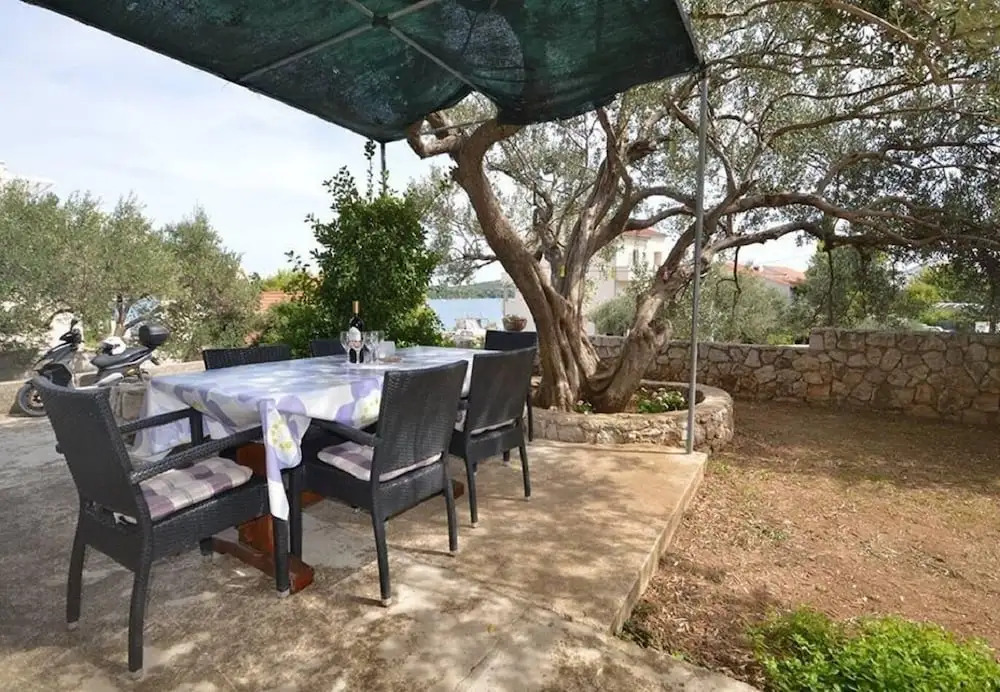 Martina - Large and Comfortable Apartments - A2 Ema