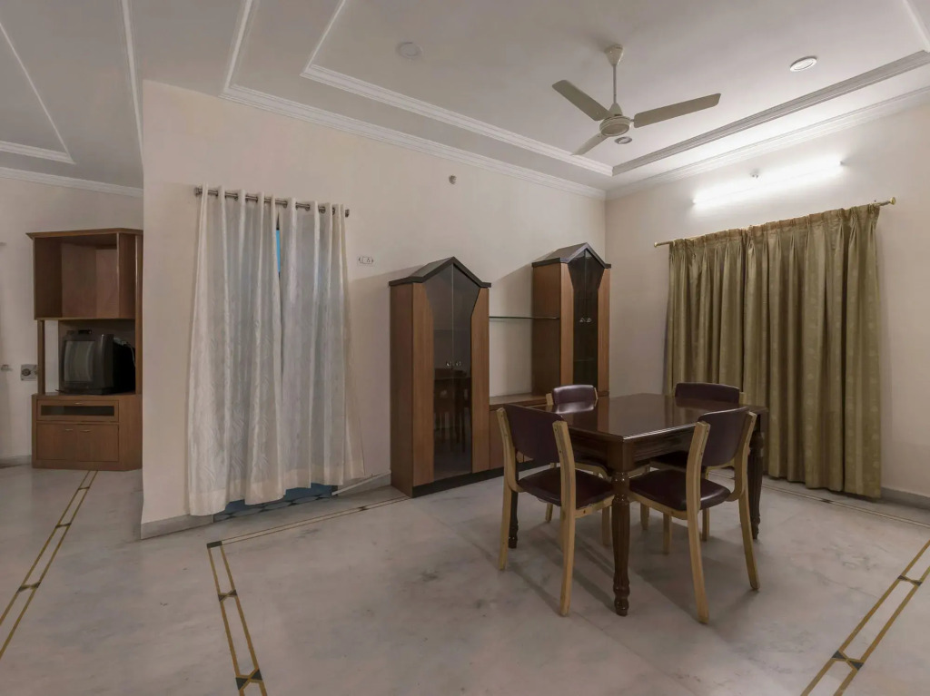 Valley View Apartments by OYO Rooms