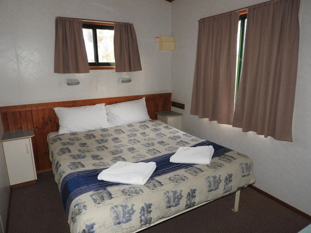 Victoria Lake Holiday Park