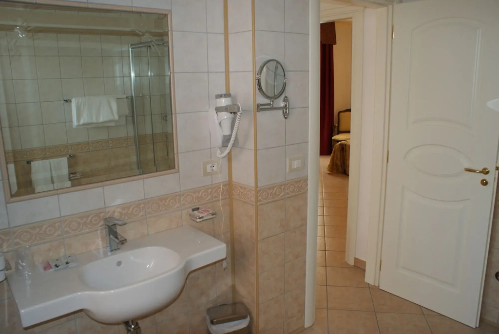 Hotel Ristorante Borgo La Tana
