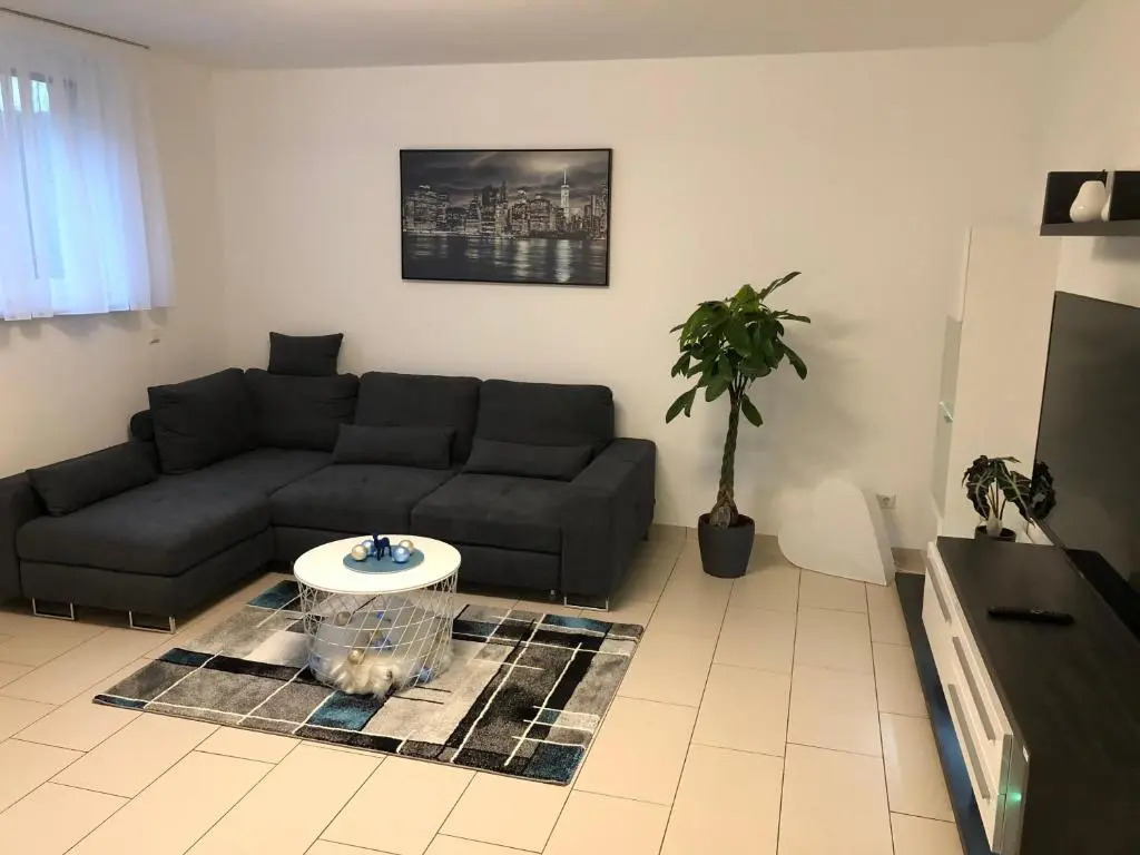 Ferienwohnung Holiday Home mit Netflix