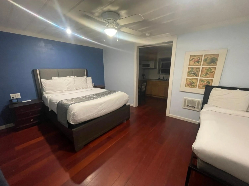 Отель Джеймстауна Americas Best Value Inn & Suites Royal Carriage