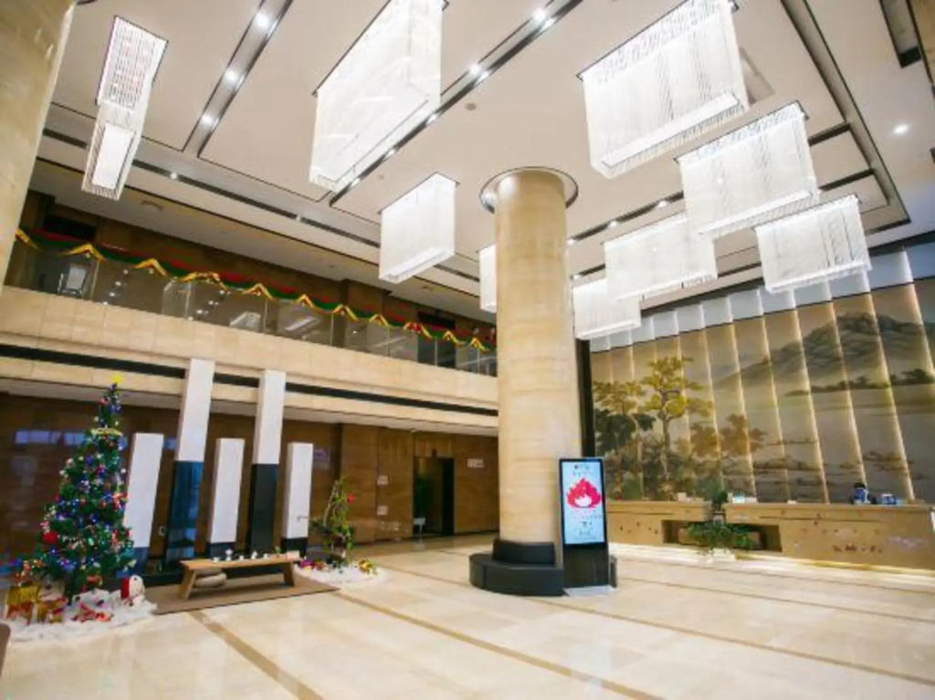 Ganlinhui Malson New Century Hotel