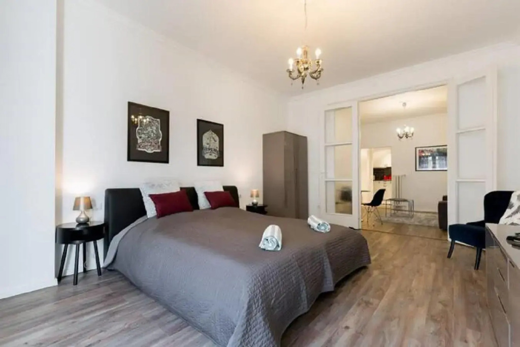 Splendid apartment at Gozsdu Courtyard