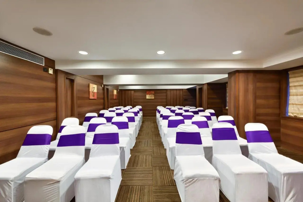 Hotel Leafio Marigold-Near Airport