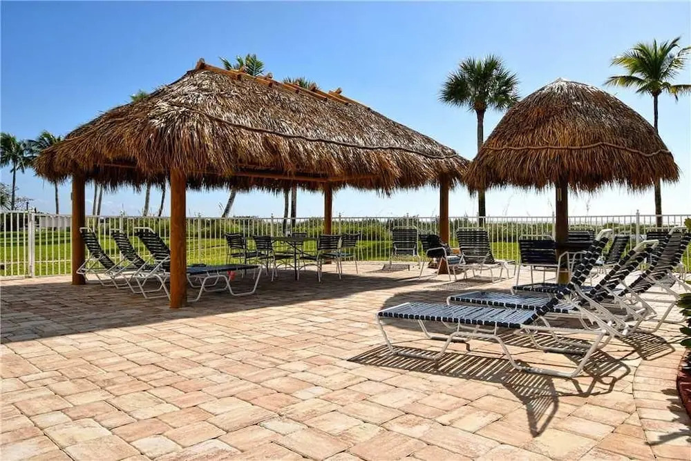Sun Caper 208 - Two Bedroom Condo