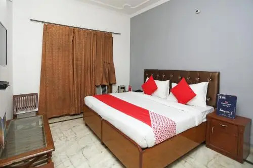 OYO 27683 Yash Residency