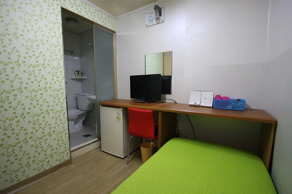 Dongdaemun wellbeing hostel