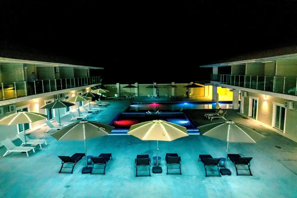 Royal Ambassador Hotel