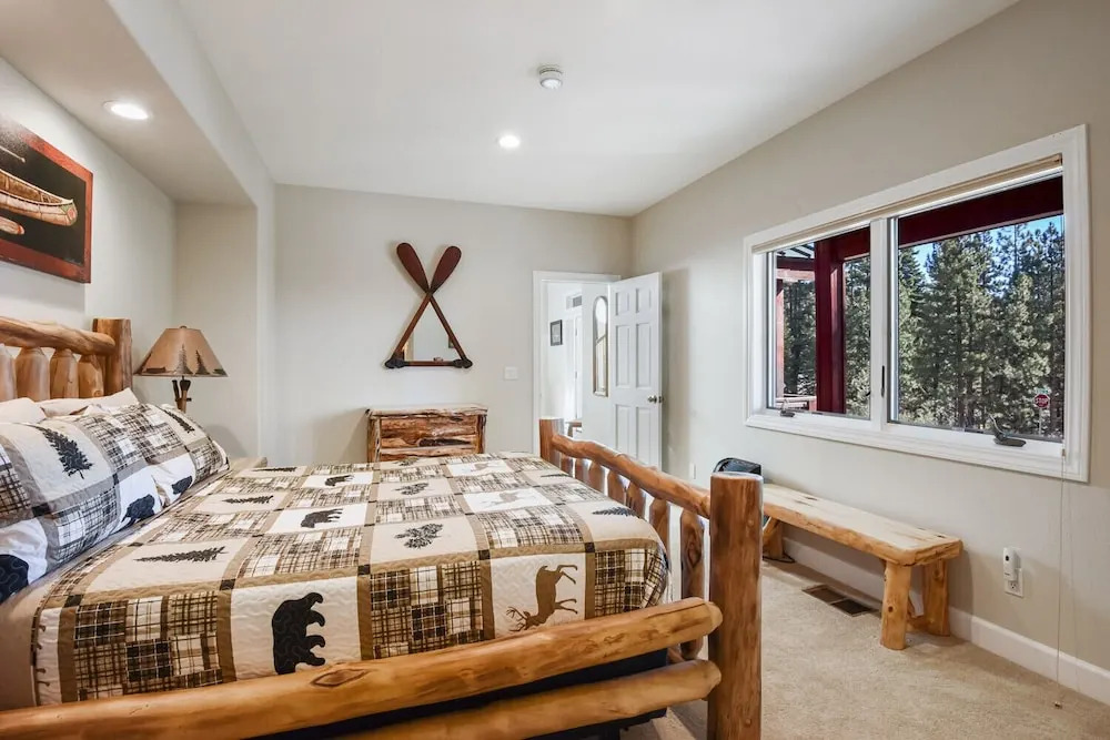 Mountain Bear Lodge