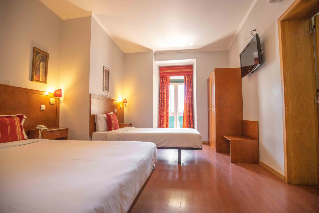 Grande Pensao Residencial Alcobia