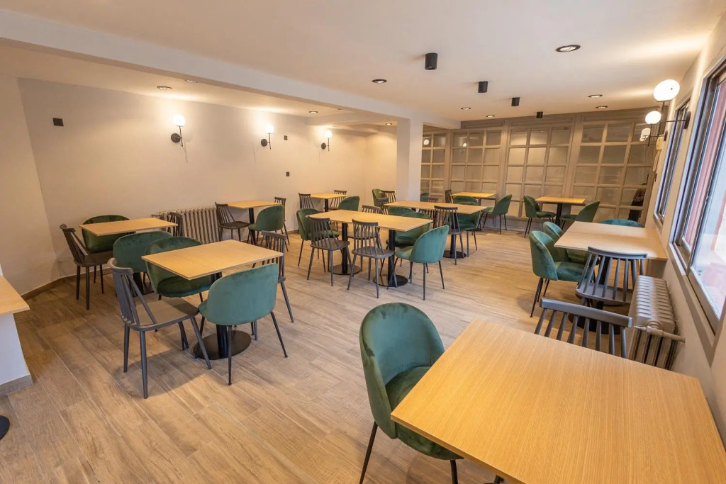 M382 Hotel Bariloche