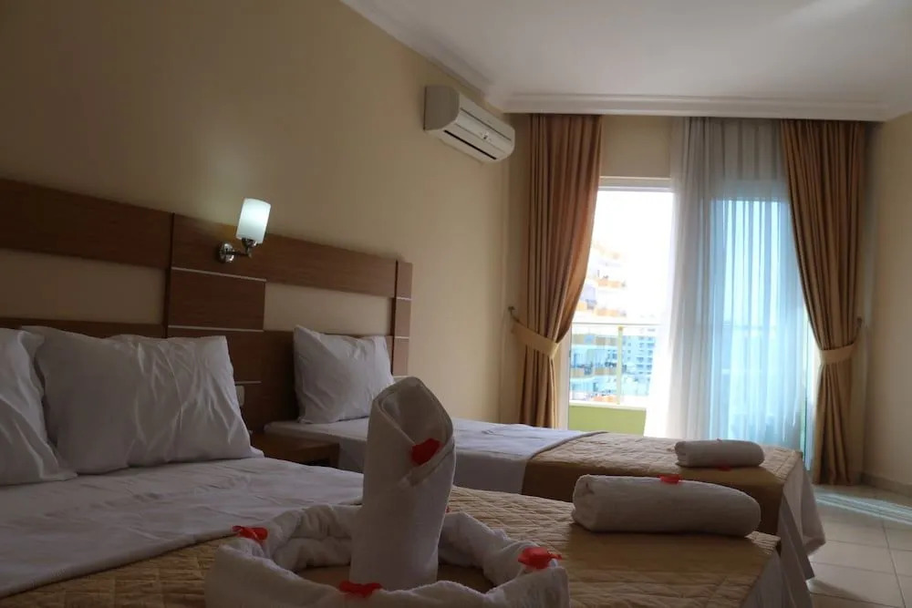 Green House City Hotel