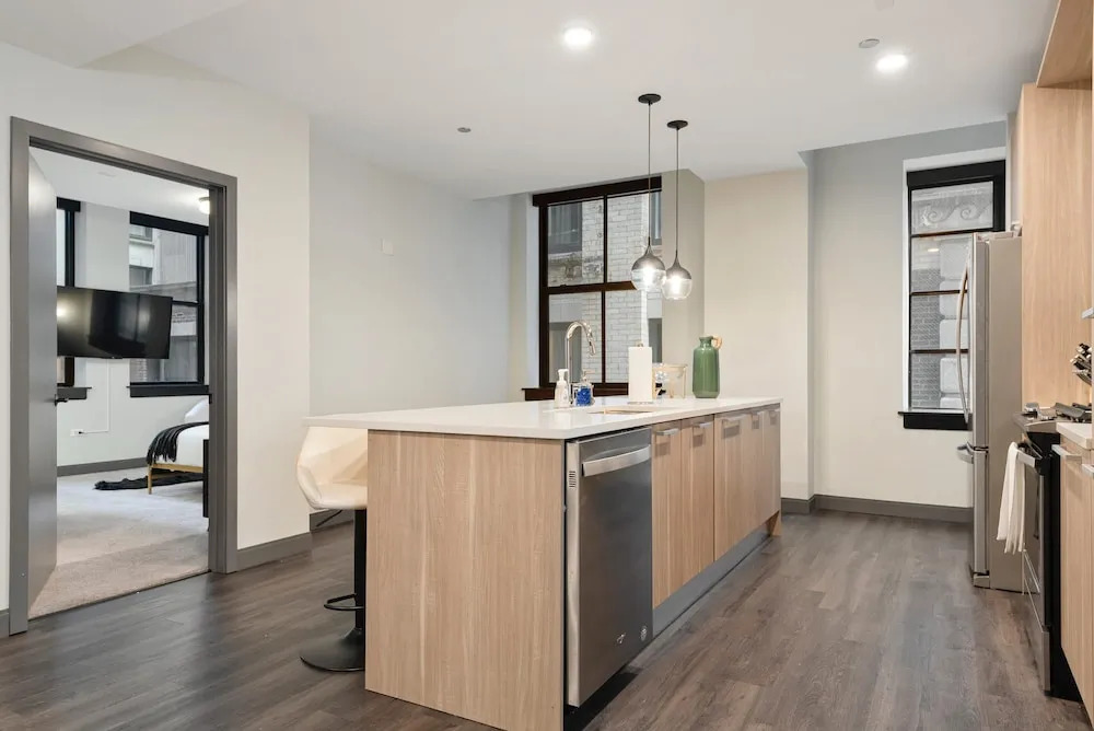 Group Stay 3 Modern 2BR Units Great Amenities