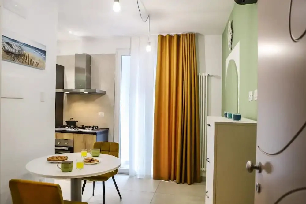 Mira Naples Apartment I Triple