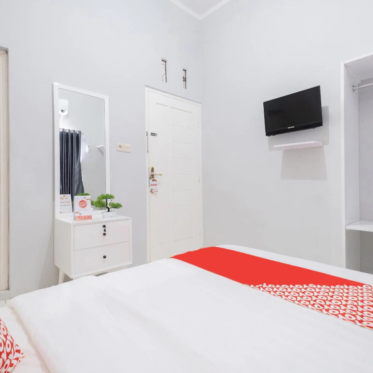 OYO 2727 Nareswari Guest House