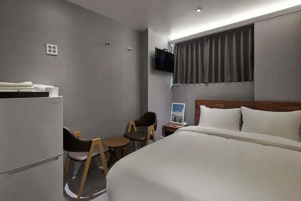 Eight Rest Hostel Jong-ro