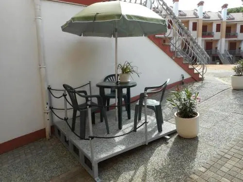 Casa Bianca Village Apartments