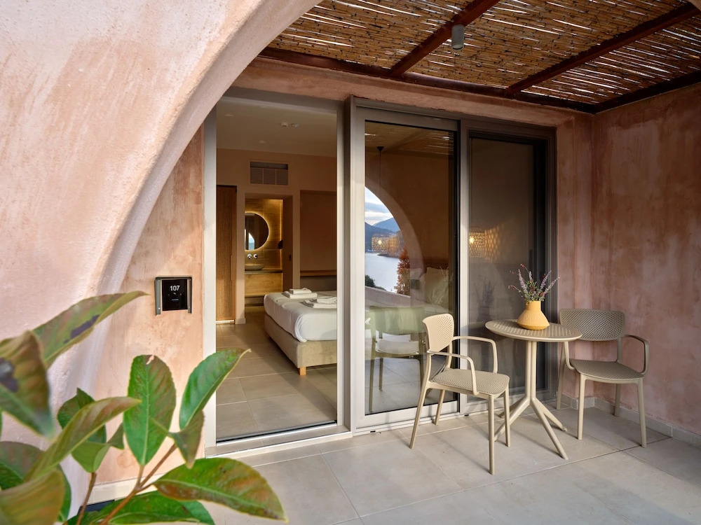 Isavoria Resort