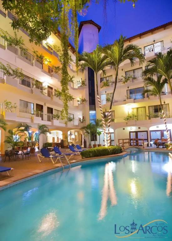 Los Arcos Suites