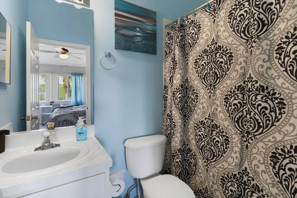 New To Market -townhome With 2 Master Suites Wifi Tennis Heated Community Pool Close To I-75 2 Bedroom Townhouse by RedAwning