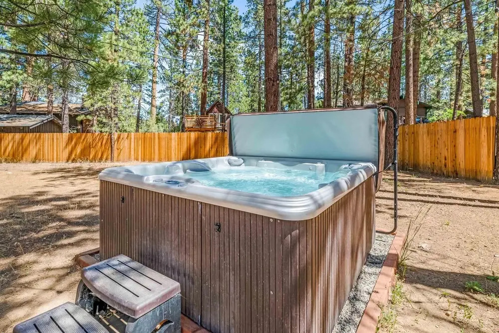 108 - Rustic Ridge Manor