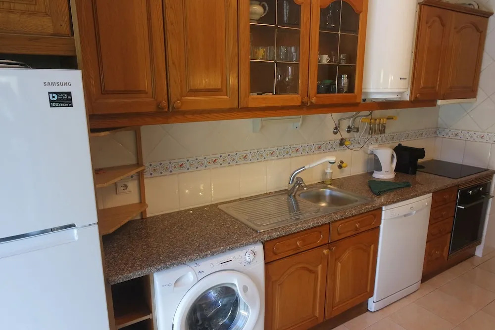 C03 - Avenue Backstreet Flat