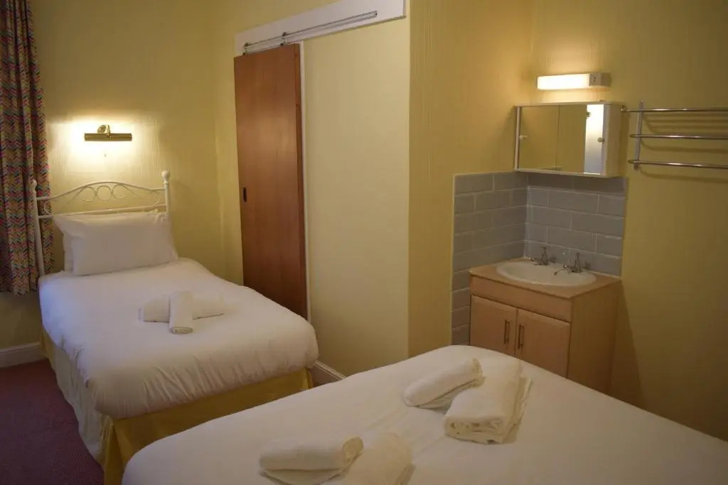 Penn House Hotel