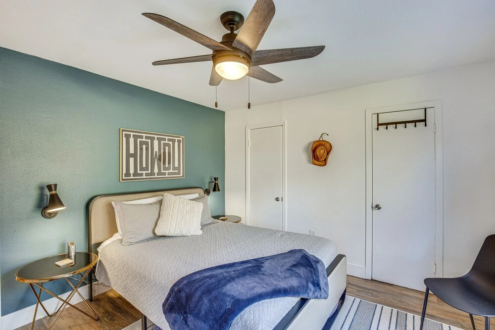 Private Dock: Charming Cedar Creek Retreat!