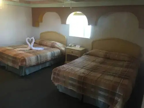 Hotel Del Sol Inn