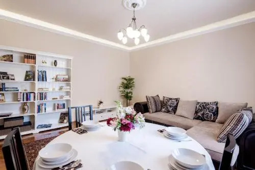 Gellert Terrace Apartment Near Spa