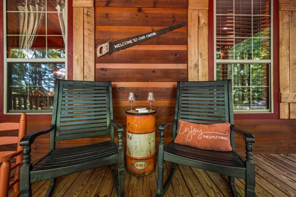 Dreamy Cabin & Outdoor Oasis! Mins to Natl Park