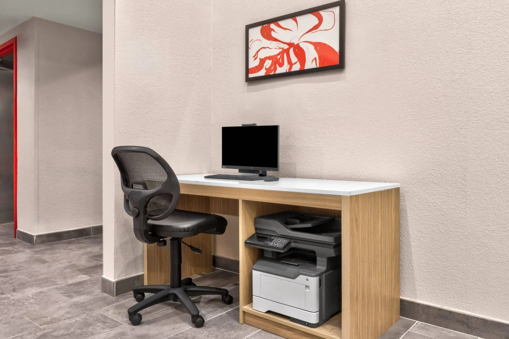 Hawthorn Extended Stay by Wyndham DFW Airport North