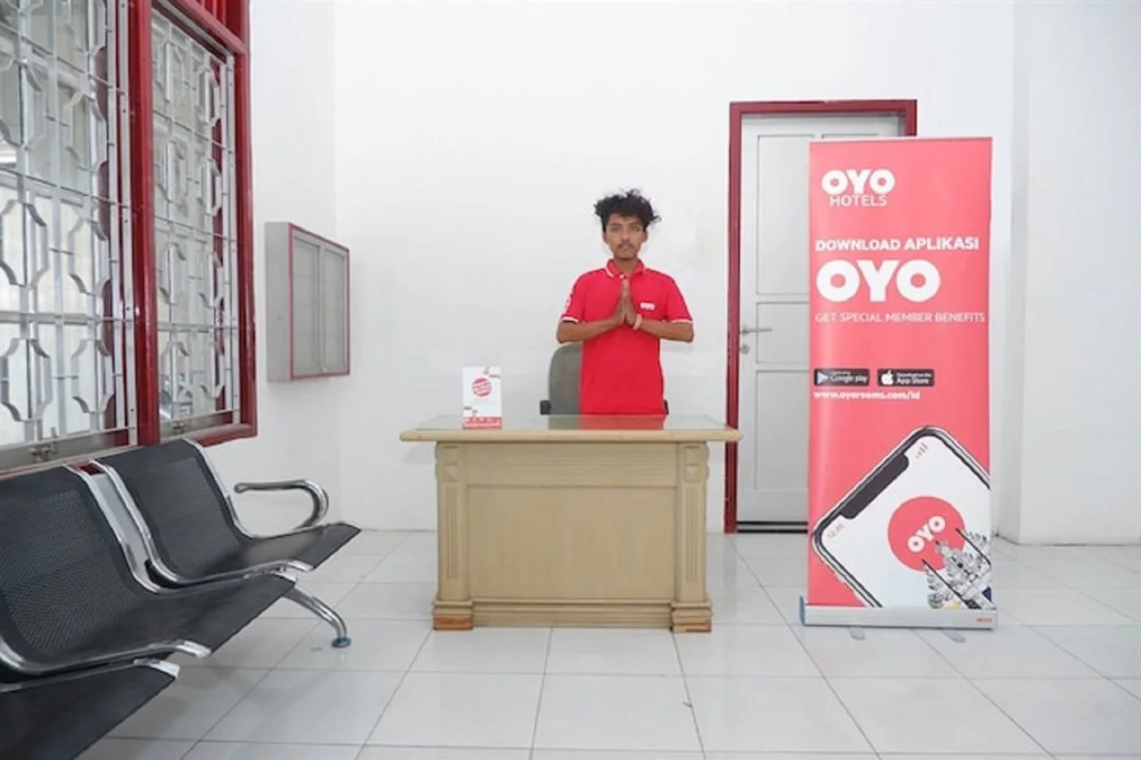 OYO 1284 Executive Residence