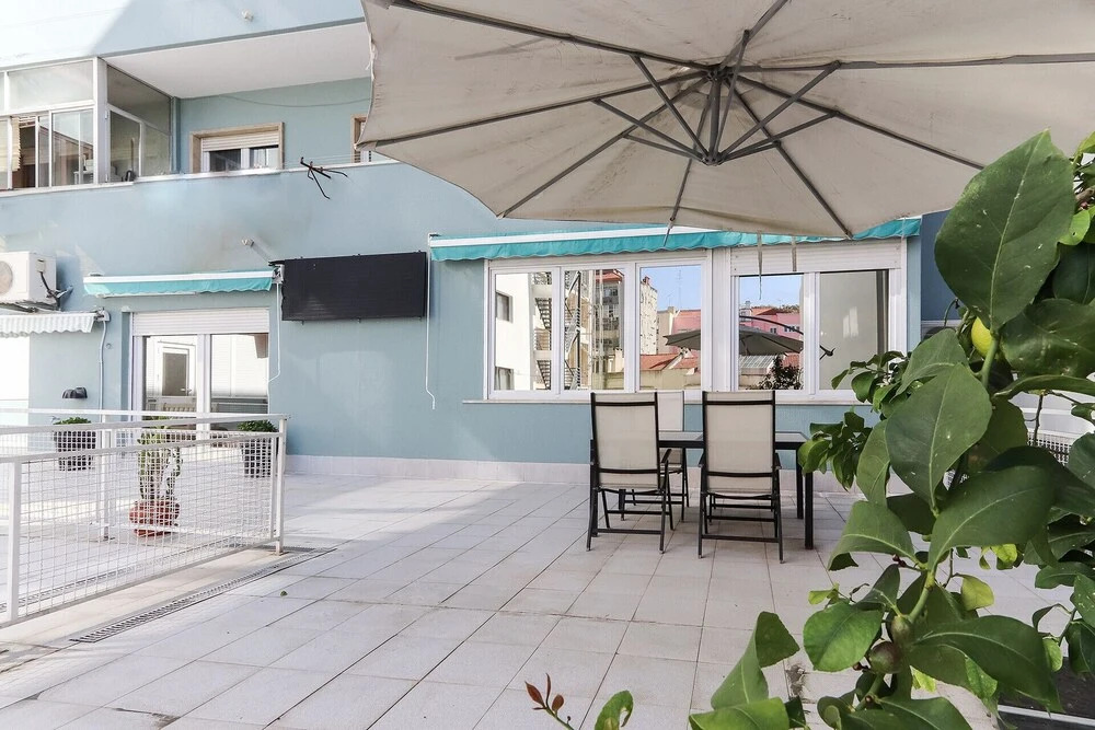 Almirante Terrace by Homing