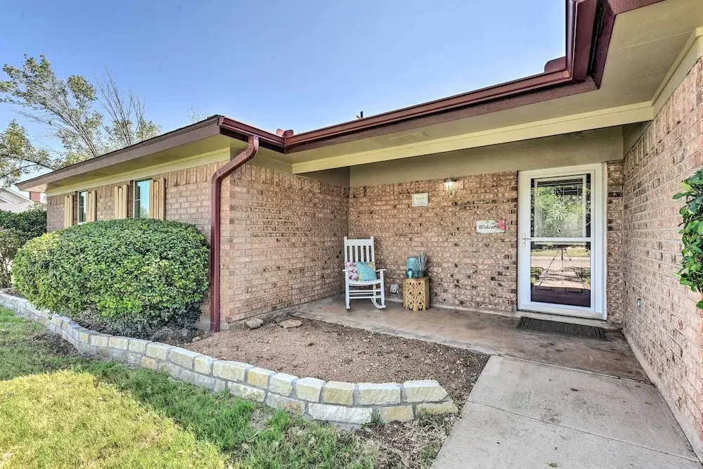 Abilene Home W/bbq & Pvt Yard, 1 Mi to Acu!
