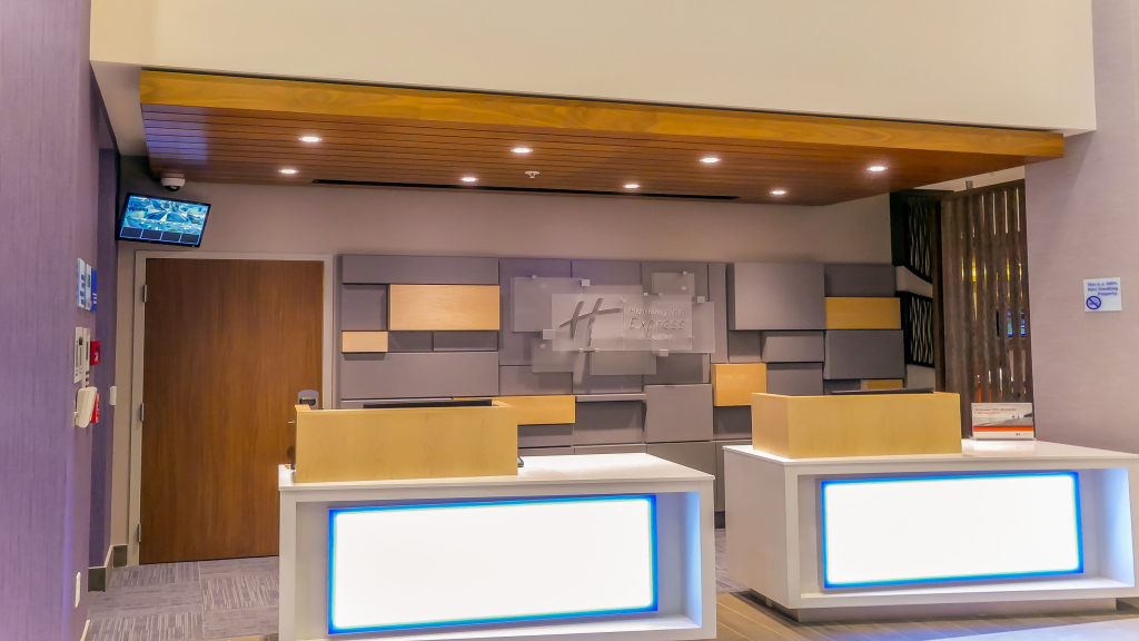 Holiday Inn Express & Suites Miami Airport East by IHG