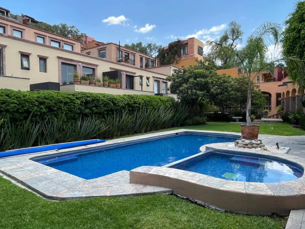Cousy Condo San Rafael, 3 blocks from the parish, pool, BBQ and terrace