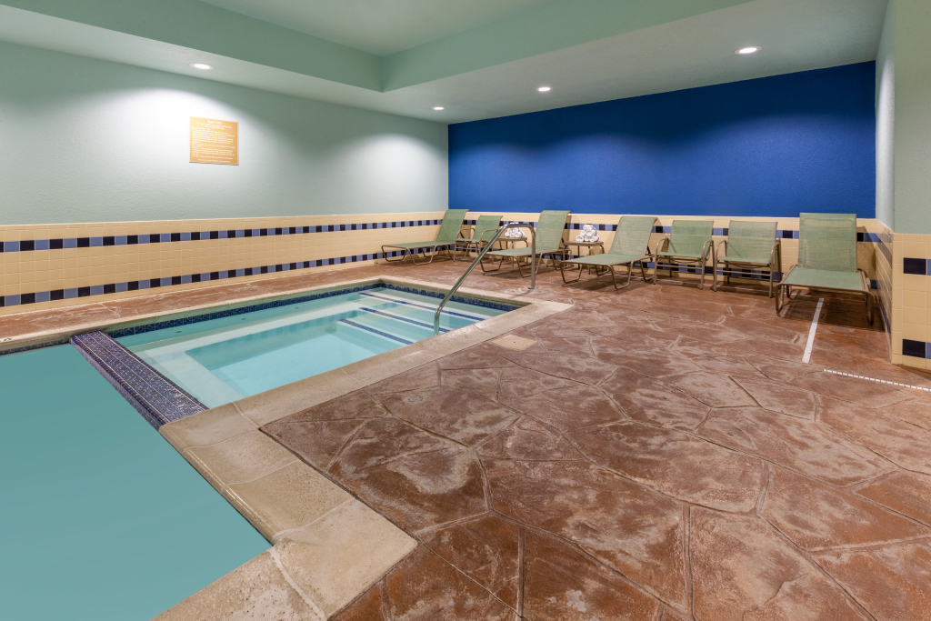Candlewood Suites-West Springfield by IHG